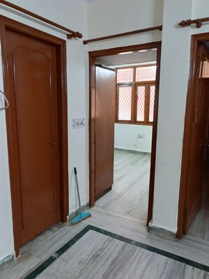 Room in 2 BHK Builder Floor at Govindpuri – for Rent