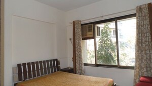 Room in 2 BHK Apartment at Chrysalis Apartment, Juhu – for Rent
