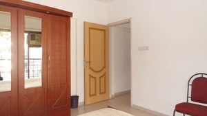 Room in 2 BHK Apartment at Chrysalis Apartment, Juhu – for Rent