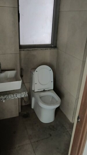 Bathroom in 4 BHK Apartment at Kalpataru Immensa B, Kolshet Road – for Rent