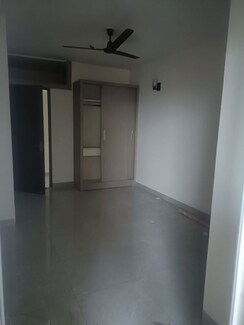 3 BHK + Servant Room Apartment For Rent in Prateek Stylome