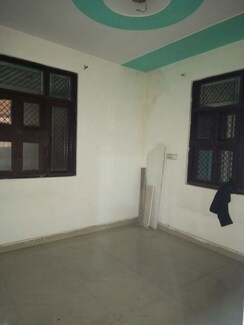 2 BHK Builder Floor For Rent in Rohini Sector 17