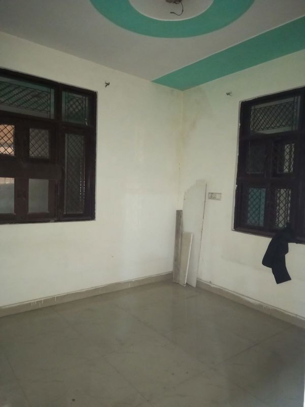 2 BHK Builder Floor For Rent in Rohini Sector 17