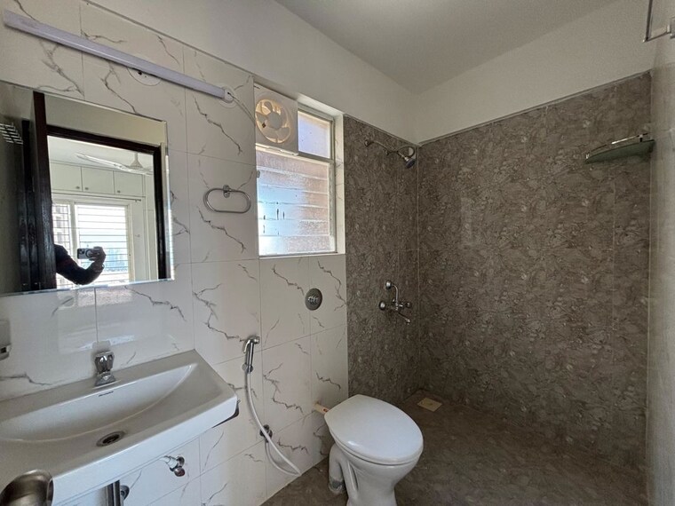 Bathroom, ganga-fernhill 2 Bedroom 747 Sq.Ft. Apartment In Undri Pune 10276417