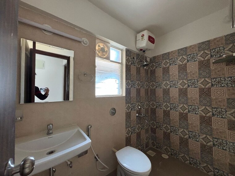 Bathroom, ganga-fernhill 2 Bedroom 747 Sq.Ft. Apartment In Undri Pune 10276417