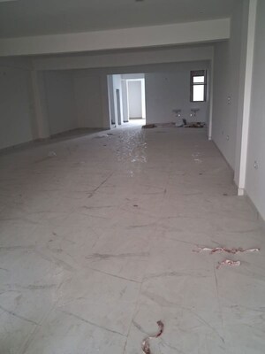  Office Space For Rent in Nishat Ganj