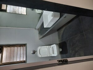 Bathroom in 3 BHK Apartment at Cuffe Parade – for Sale