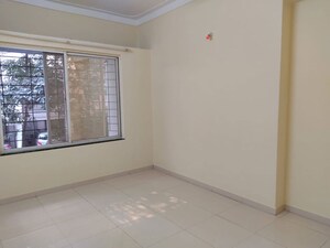 Room in 2 BHK Apartment at Harsh Vihar, Aundh – for Rent