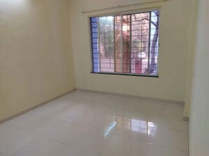 Room in 2 BHK Apartment at Harsh Vihar, Aundh – for Rent