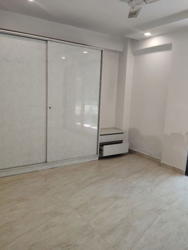 Room, nangal dewat 4 Bedroom 3000 Sq.Ft. Builder Floor In Nangal Dewat Delhi 10276492