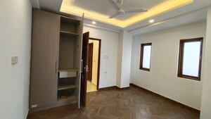 Room in 2 BHK Builder Floor at Saket – for Rent