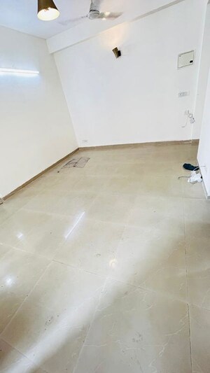 Room in 3 BHK Apartment at Jaypee Green Kosmos Phase II, Sector 134 – for Rent