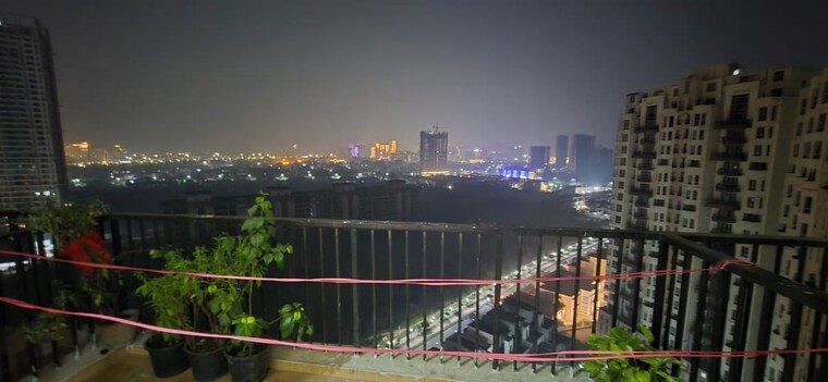 Exterior View, jaypee-greens-knight-court 3.5 Bedroom 2250 Sq.Ft. Apartment In Sector 128 Noida 10276535