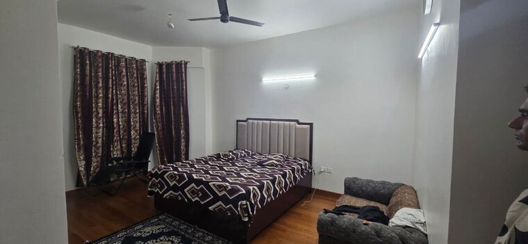 Bedroom, jaypee-greens-knight-court 3.5 Bedroom 2250 Sq.Ft. Apartment In Sector 128 Noida 10276535