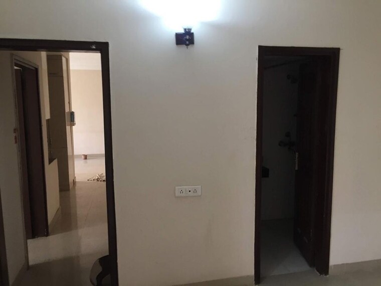 Other, defence colony 2 Bedroom 300 Sq.Yd. Builder Floor In Defence Colony Delhi 10276546