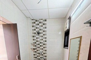 Bathroom in 3 BHK Builder Floor at Sector 43 – for Rent