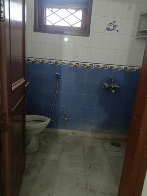 Bathroom in 3 BHK Builder Floor at Uppal Southend, Sector 49 – for Rent