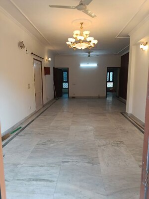 3 BHK Builder Floor For Rent in Uppal Southend, Sector 49