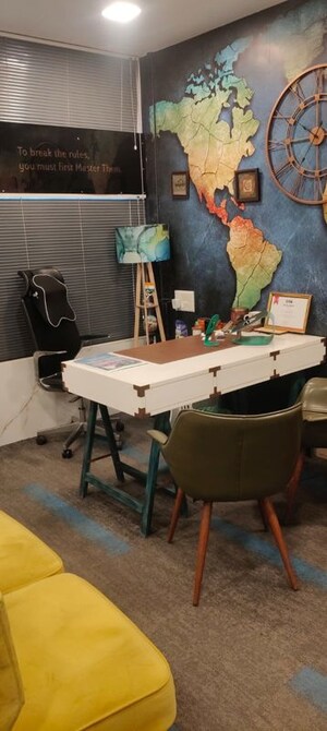 Team Area in 3 BHK Apartment at Usha Villa, Santacruz West – for Sale