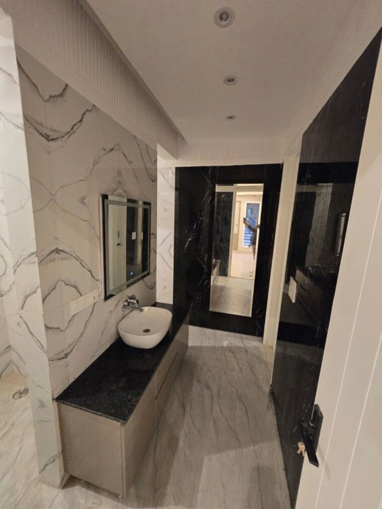 Master Bedroom, apna-enclave 3 Bedroom 4800 Sq.Ft. Builder Floor In Sector 4 Gurgaon 10276638