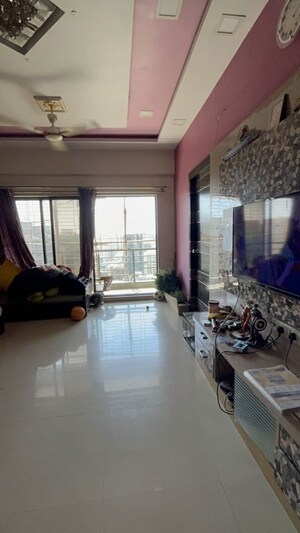 Living Room in 3 BHK Apartment at Bansi Ratna CHS Goregaon West, Goregaon West – for Rent
