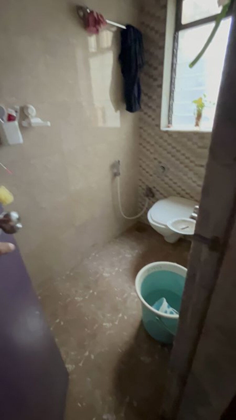 Bathroom, bansi-ratna-chs-goregaon-west 3 Bedroom 900 Sq.Ft. Apartment In Goregaon West Mumbai 10276670