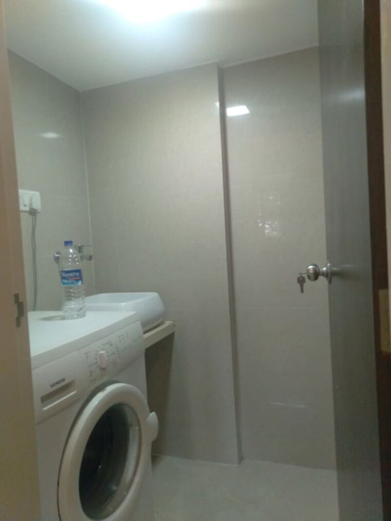 Bathroom, maker-tower 2 Bedroom 1220 Sq.Ft. Apartment In Cuffe Parade Mumbai 10276660