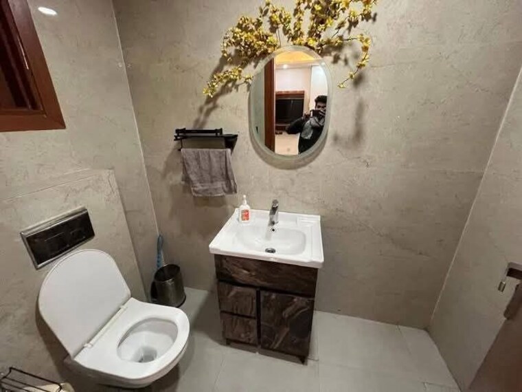 Bathroom, saket 2 Bedroom 900 Sq.Ft. Apartment In Saket Delhi 10276723