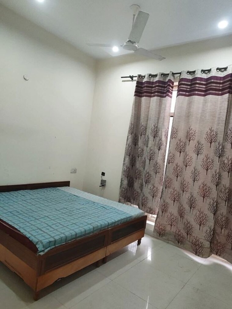 Bedroom, maya-garden-city 2 Bedroom 1000 Sq.Ft. Apartment In Lohgarh Zirakpur 10276706