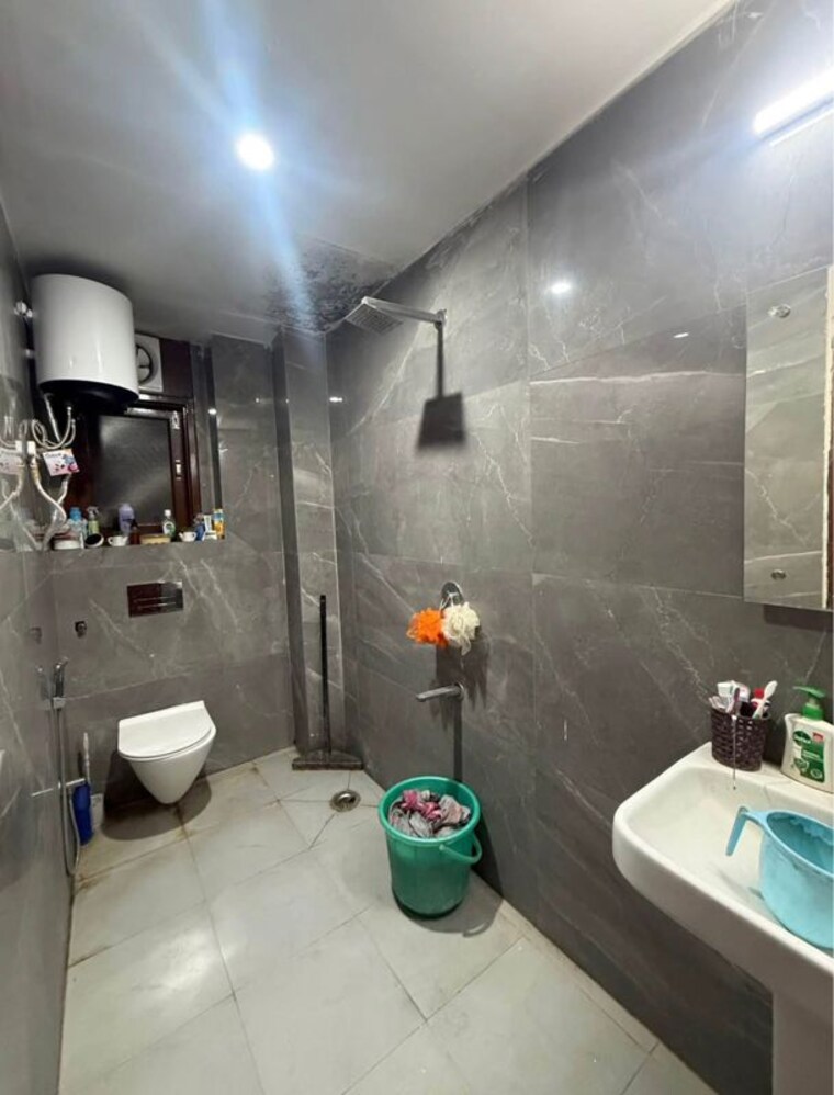 Bathroom, saket 1 Bedroom 450 Sq.Ft. Builder Floor In Saket Delhi 10276743