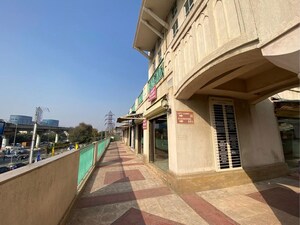  Shop For Rent in Sikanderpur