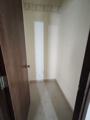  2 BHK Apartment at Lodha Lakeshore Greens, Dombivli East – for Rent