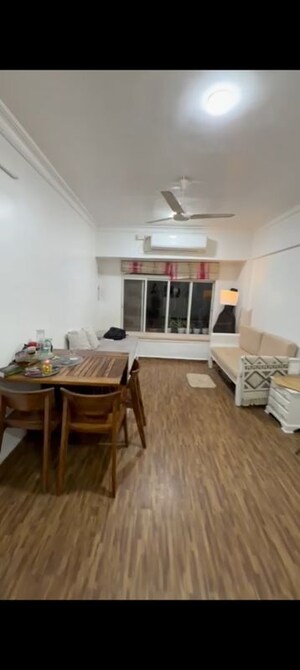 2 BHK Apartment For Rent in Oakland Park, Andheri West
