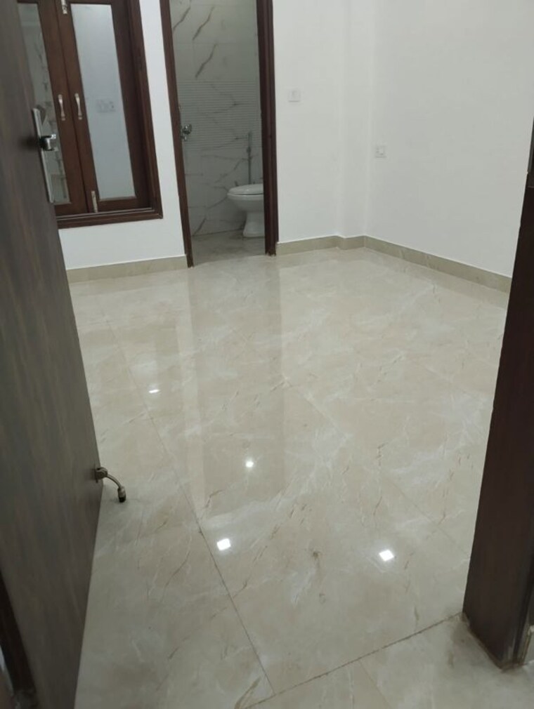 Bathroom, neb sarai 2 Bedroom 850 Sq.Ft. Builder Floor In Neb Sarai Delhi 10276816