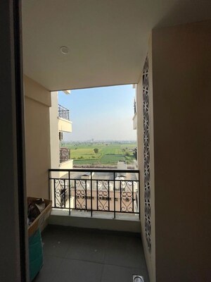Room in 3 BHK Apartment at Allwin El Spazia, Sanauli – for Rent