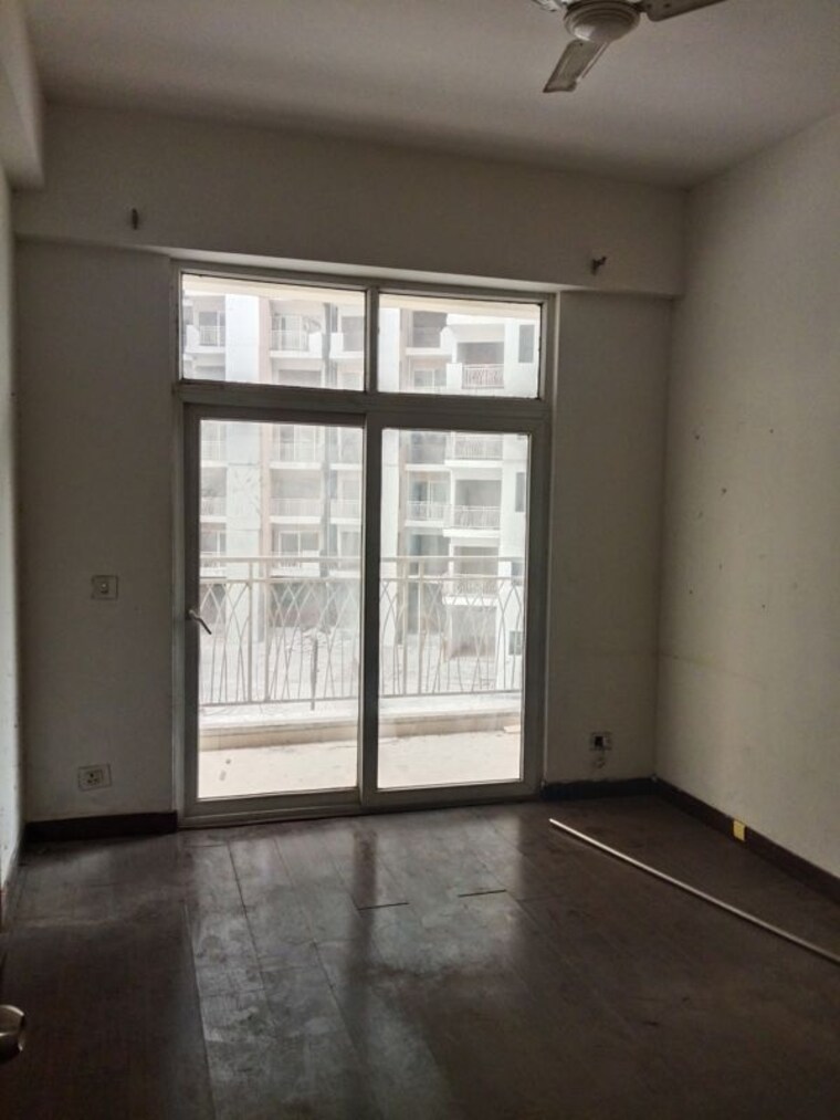 Room, mahagun-mywoods 2.5 Bedroom 1110 Sq.Ft. Apartment In Sector 16c Greater Noida Greater Noida 10276829