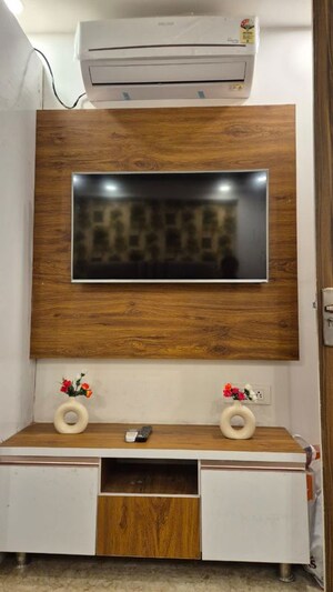 Furnished Amenities in 1 BHK Builder Floor at Saket – for Rent