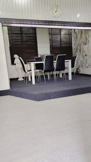 Room in 3 BHK Builder Floor at Greater Kailash I – for Rent