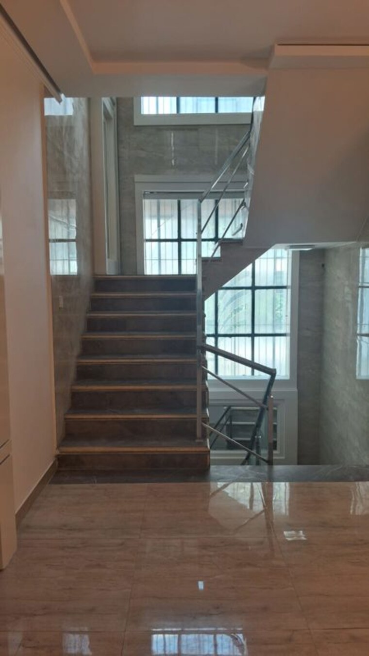 undefined, dlf phase i 5 Bedroom 300 Sq.Ft. Villa In Dlf Phase I Gurgaon 10276815