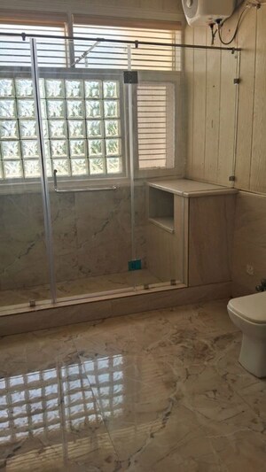 Bathroom in 5 BHK Villa at Dlf Phase I – for Rent