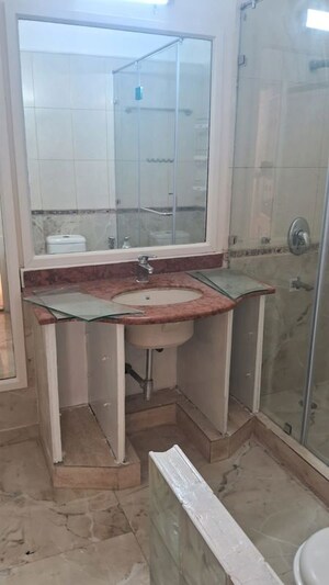 Kitchen in 5 BHK Villa at Dlf Phase I – for Rent