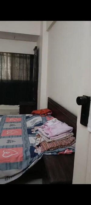 Bedroom in 1 BHK Apartment at Oakland Park, Andheri West – for Rent