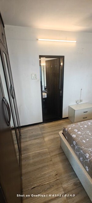 Room in 2 BHK Apartment at Silver View Apartments, Versova – for Rent