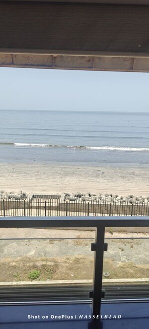 2 BHK Apartment – Exterior View View at Silver View Apartments, Versova - for Rent