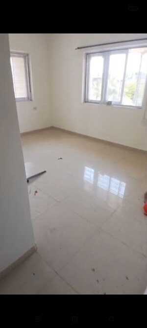 Room in 2 BHK Apartment at Brighton Tower, Andheri West – for Rent