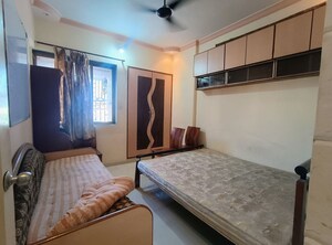 Bedroom in 2 BHK Apartment at Vardhman Gardens, Balkum Pada – for Rent
