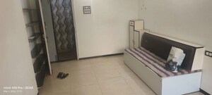 Room in 2 BHK Apartment at New Highway Park E-3 CHS, Kandivali East – for Rent
