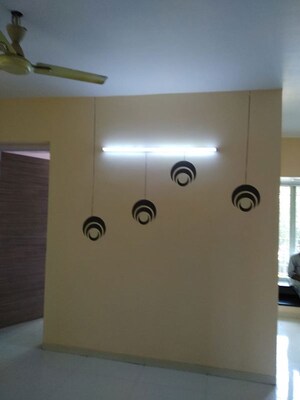 Room in 2 BHK Apartment at Group Seven Rushi Heights, Goregaon East – for Rent