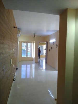 Room in 2 BHK Apartment at Group Seven Rushi Heights, Goregaon East – for Rent