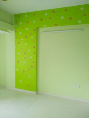 Room in 2 BHK Apartment at Group Seven Rushi Heights, Goregaon East – for Rent